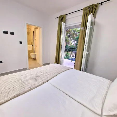 Holiday home Brajkovic-near The Sea And Center